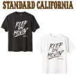 画像1: STANDARD CALIFORNIA [スタンダードカリフォルニア] SD Keep On Movin’ T  [BLACK,WHITE] キープオンムービンTシャツ (ブラック、ホワイト) AIS (1)