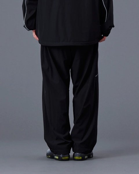 画像9: Liberaiders(リベレイダース)  OCTA TRACK PANTS (BLACK) OCTAトラックパンツ (ブラック) イージーパンツ 立体カッティング リフレクターパイピング Octa® オクタ® BEA (9)
